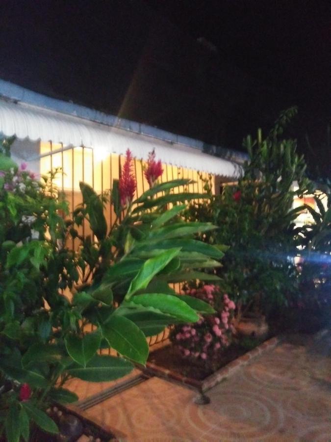 Hotel El Tronco Inc Boca Chica Bagian luar foto