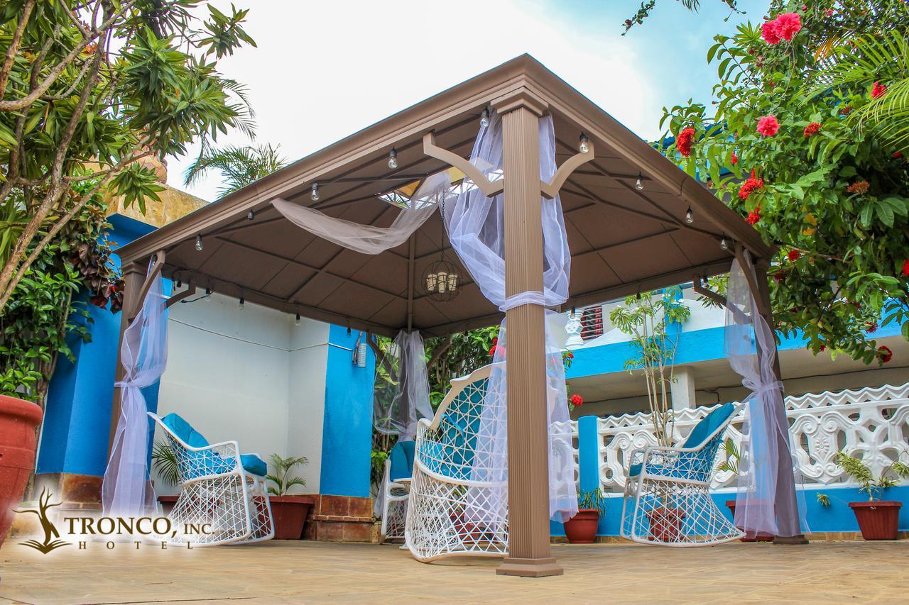Hotel El Tronco Inc Boca Chica Bagian luar foto