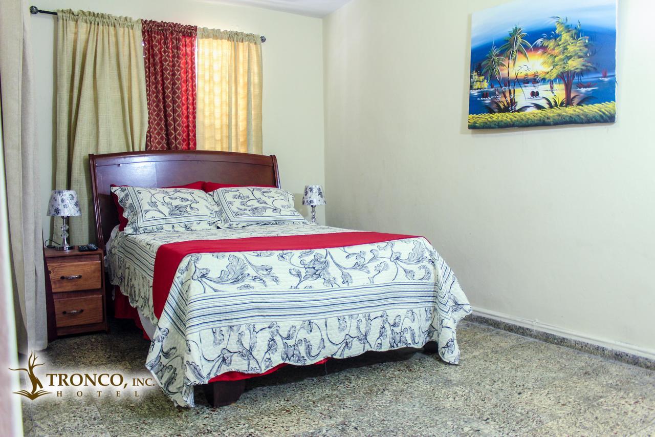 Hotel El Tronco Inc Boca Chica Bagian luar foto