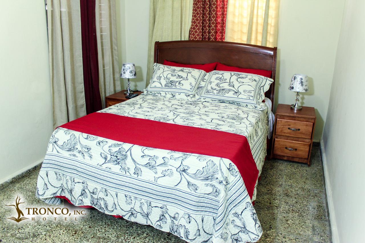 Hotel El Tronco Inc Boca Chica Bagian luar foto