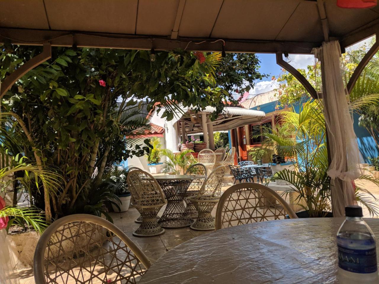Hotel El Tronco Inc Boca Chica Bagian luar foto